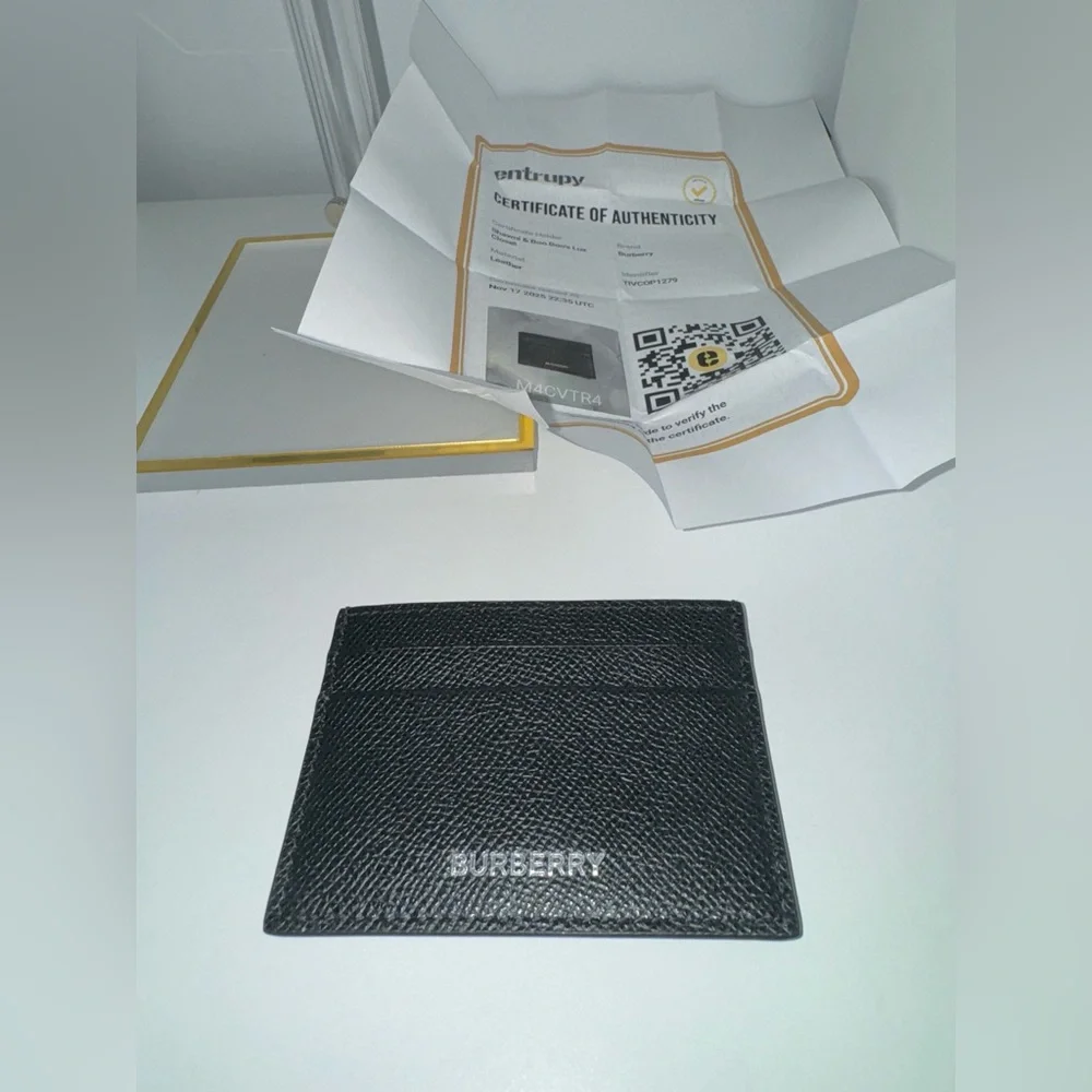 NEW Authentic Burberry Black Leather Card Holder with COA